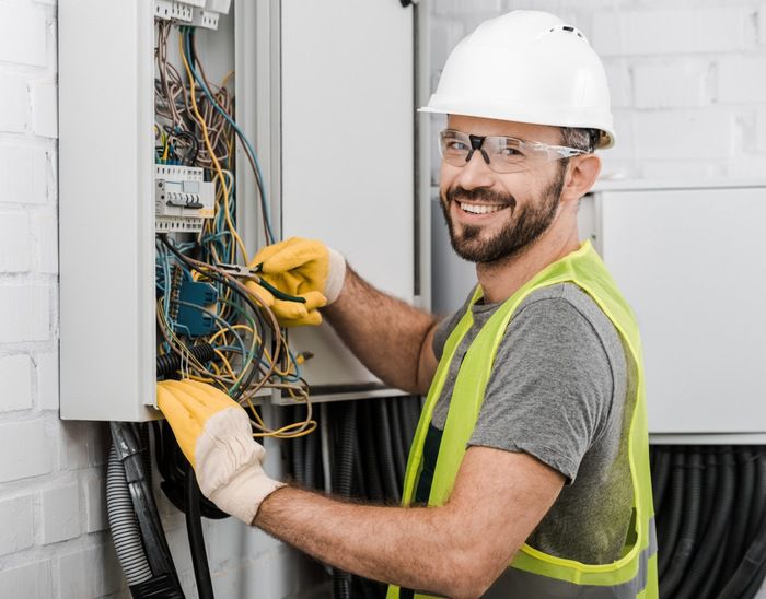 Czy jesteś w potrzebie przeprowadzenia okresowego przeglądu elektrycznego w Bytomiu?